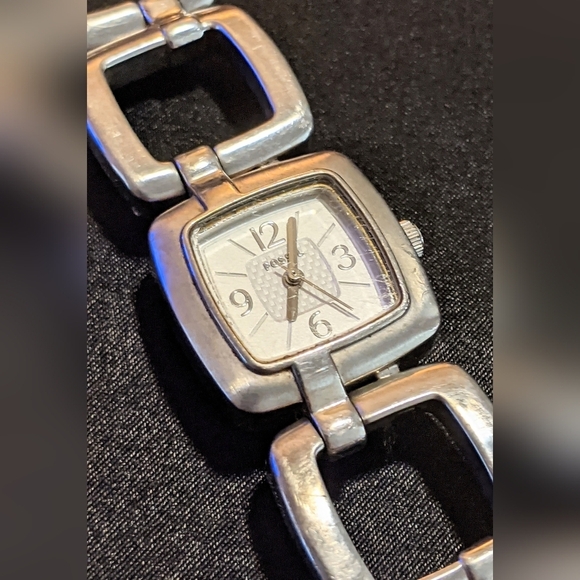 Vintage Fossil Women's Geometric Quartz Watch Stainless Steel Needs Battery - Picture 11 of 11
